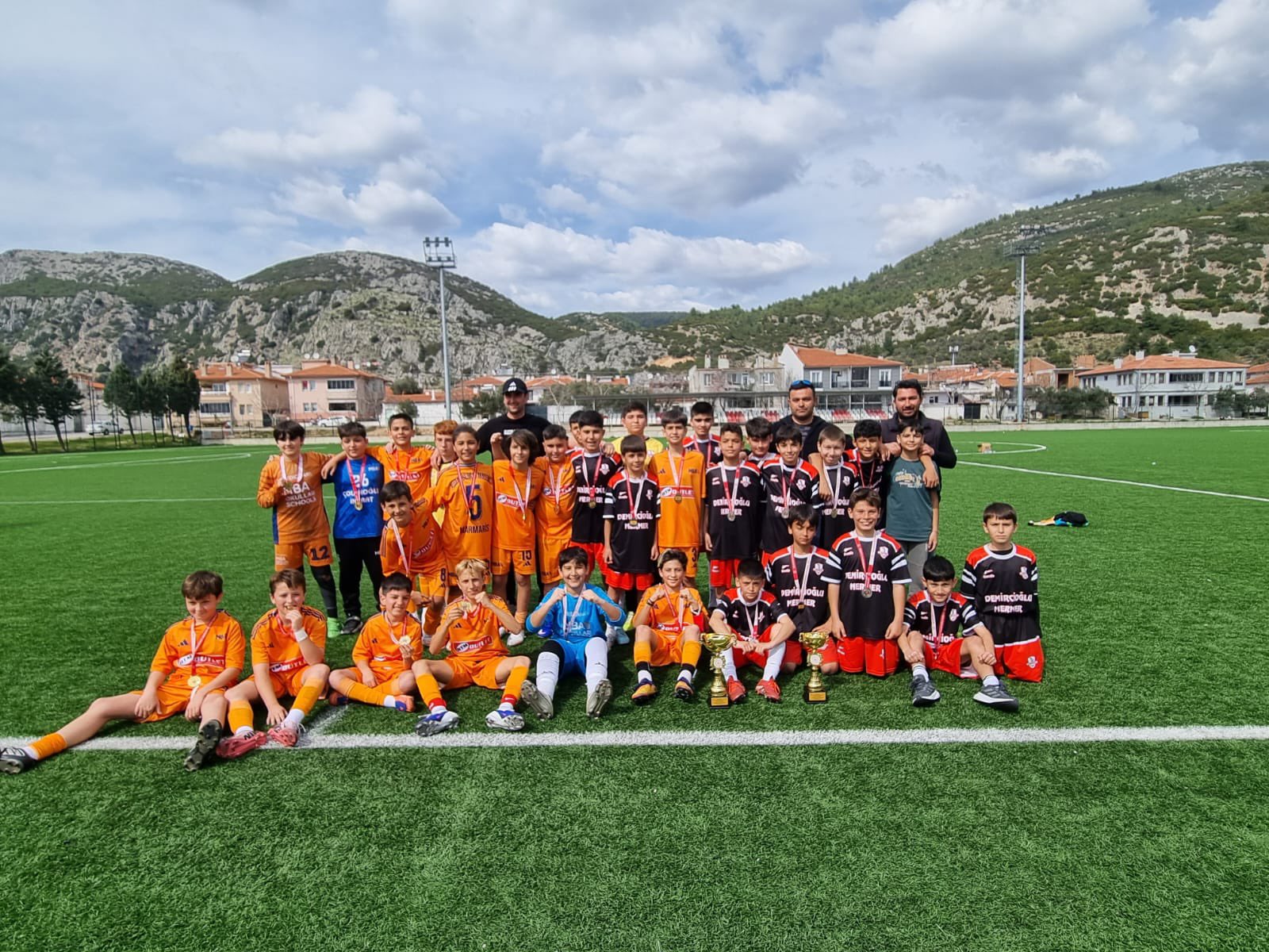 MUĞLA GENÇLİK YILINDA TÜRKİYE’NİN ZİRVESİNDE: MUĞLA 3’ÜNCÜ SIRADA MUĞLA GENÇLİK VE SPORDA TÜRKİYE 3.’SÜ OLDU